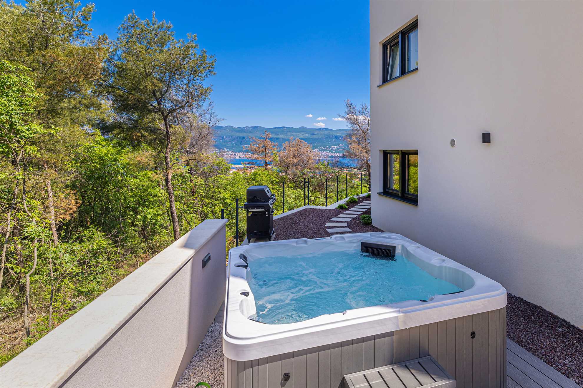 Ferienwohnung SEASIDE I mit Whirlpool und Meerblick