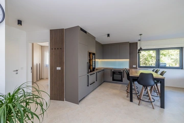 Polje Apartment with Jacuzzi and Sea View