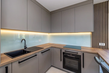 Polje Apartment with Jacuzzi and Sea View