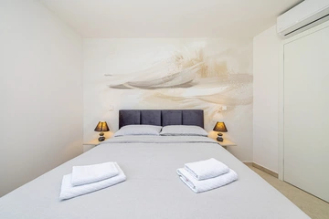 Two-Bedroom Apartment with Sea View in Polje