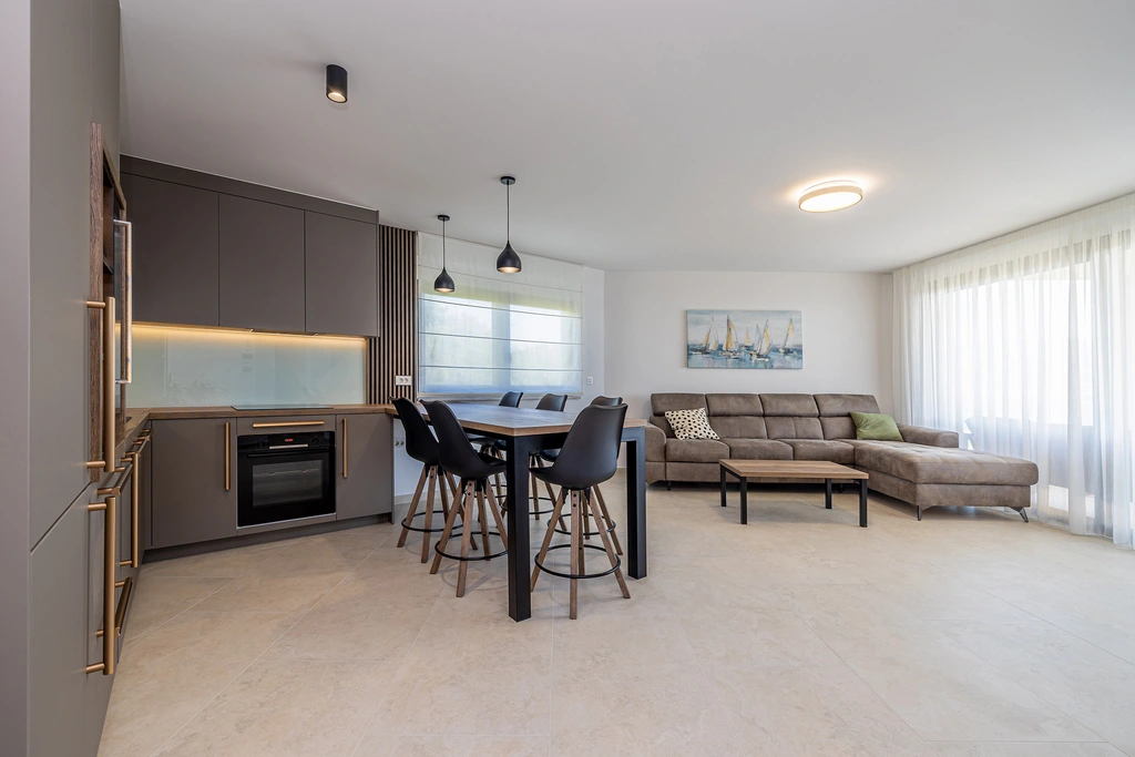 Two-Bedroom Seaview Apartment in Polje