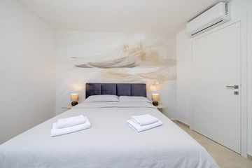 Two-Bedroom Seaview Apartment in Polje