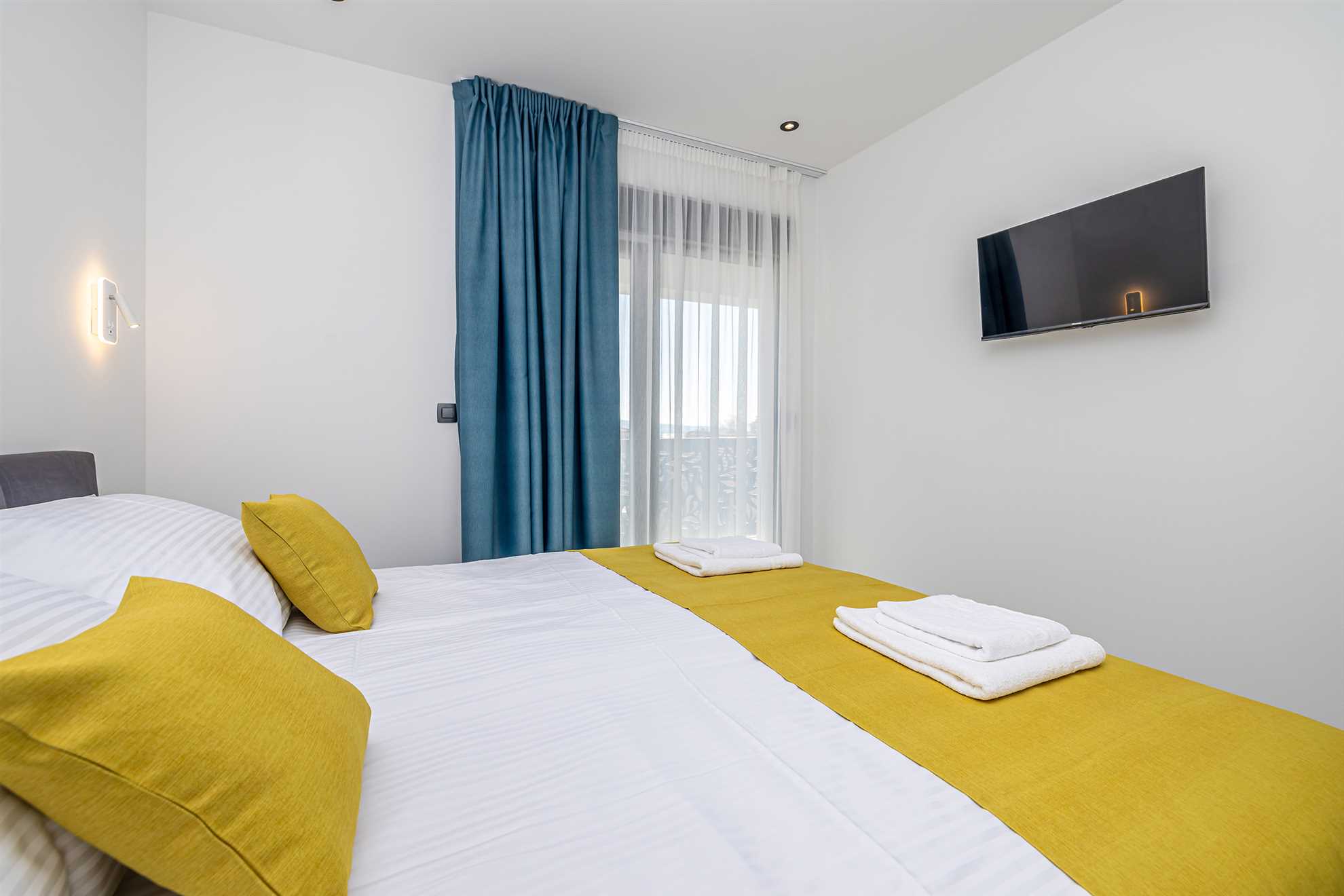 Holiday house TARA & LANA II with heated pool