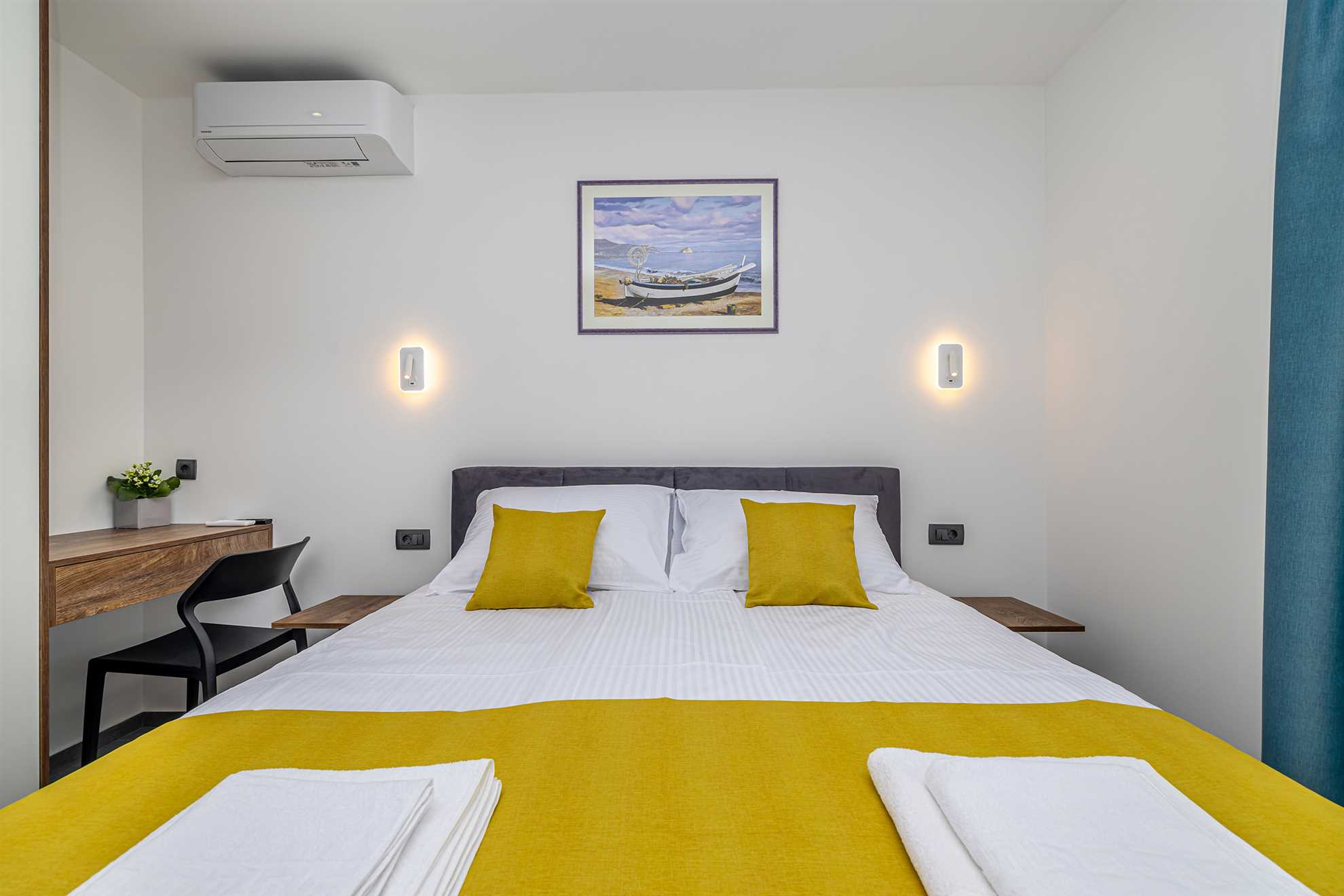 Holiday house TARA & LANA II with heated pool