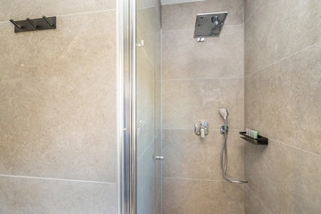 Holiday House in Kornić for 6 Guests with Heated Pool