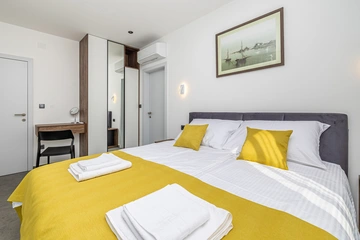 Holiday House in Kornić for 6 Guests with Heated Pool