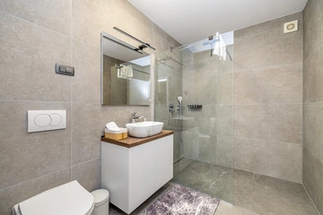 Holiday House in Kornić for 6 Guests with Heated Pool