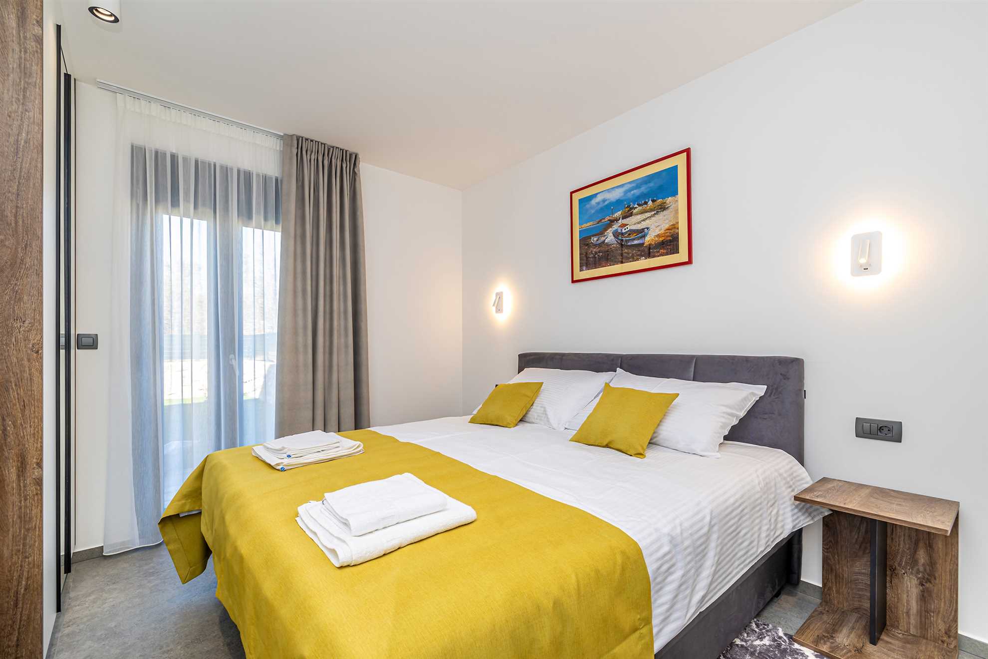 Holiday house TARA & LANA II with heated pool