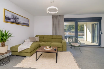 Holiday House in Kornić for 6 Guests with Heated Pool