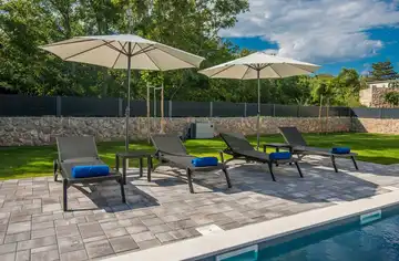 Holiday House in Kornić for 6 Guests with Heated Pool