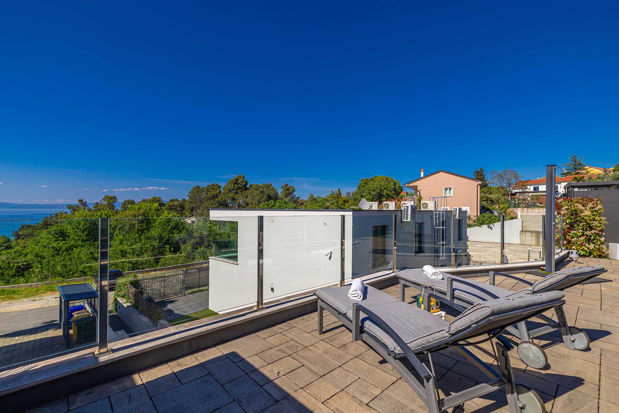 Holiday apartment AQUAVISTA with private pool
