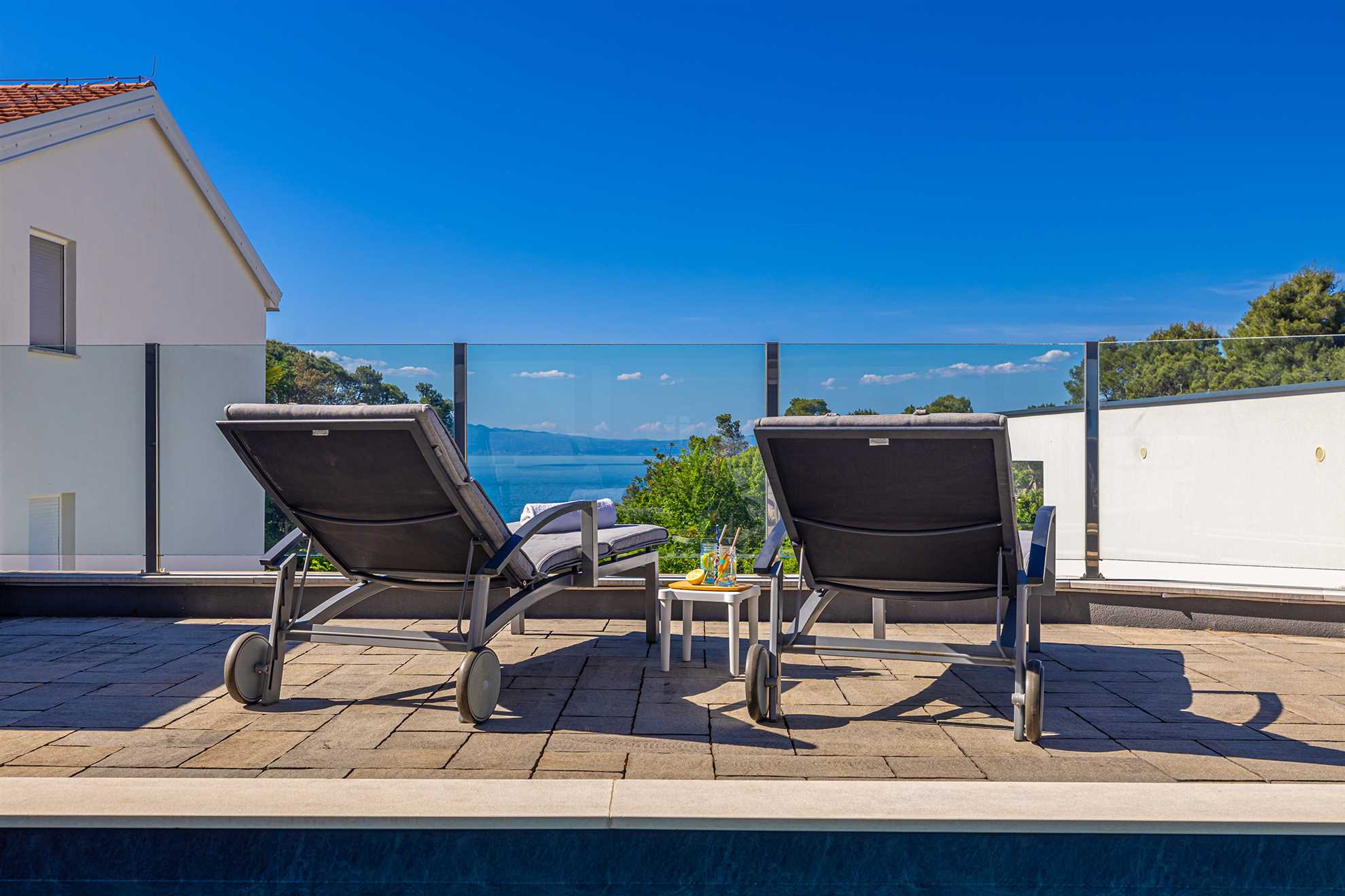 Holiday apartment AQUAVISTA with private pool