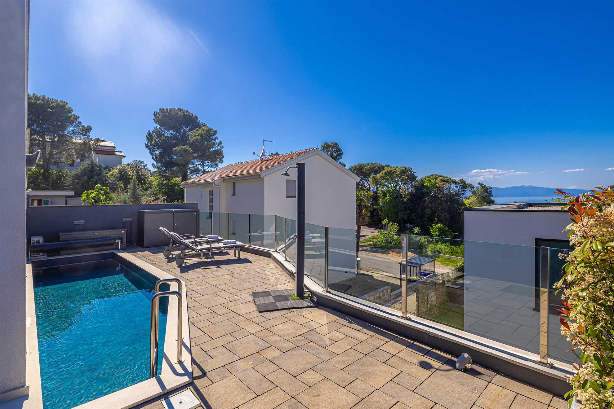 Holiday apartment AQUAVISTA with private pool