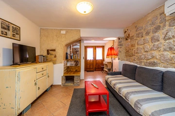 Klimno Seaside Apartment with Private Garden