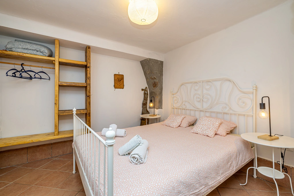 Klimno Seaside Apartment with Private Garden
