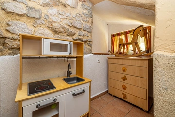 Klimno Seaside Apartment with Private Garden