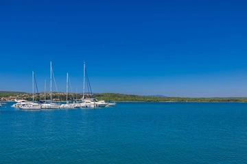 Klimno Seaside Apartment with Private Garden