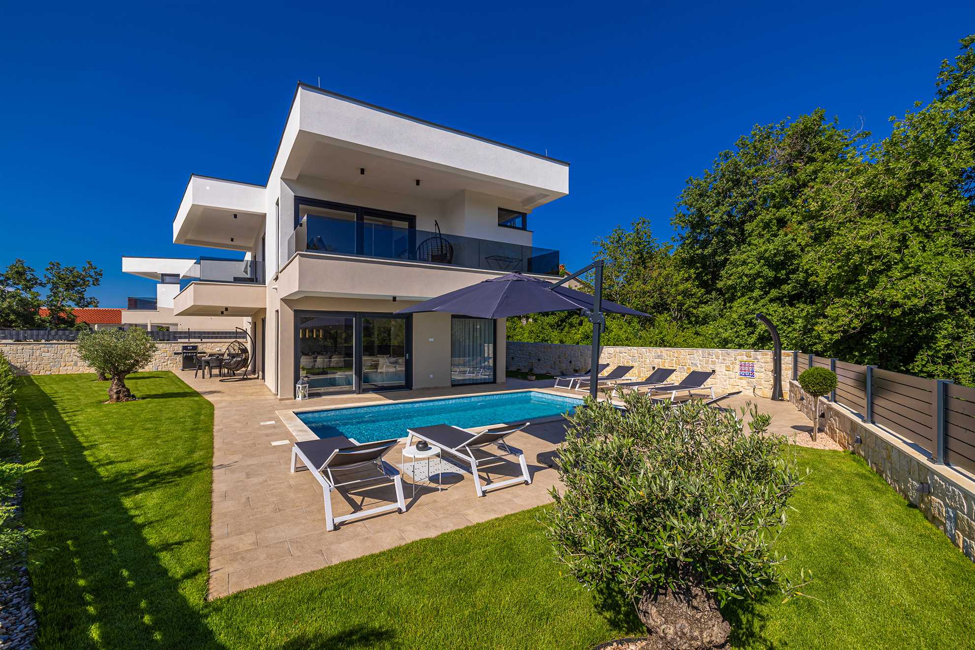 Ferienhaus OLIVE BLUE mit privatem Pool