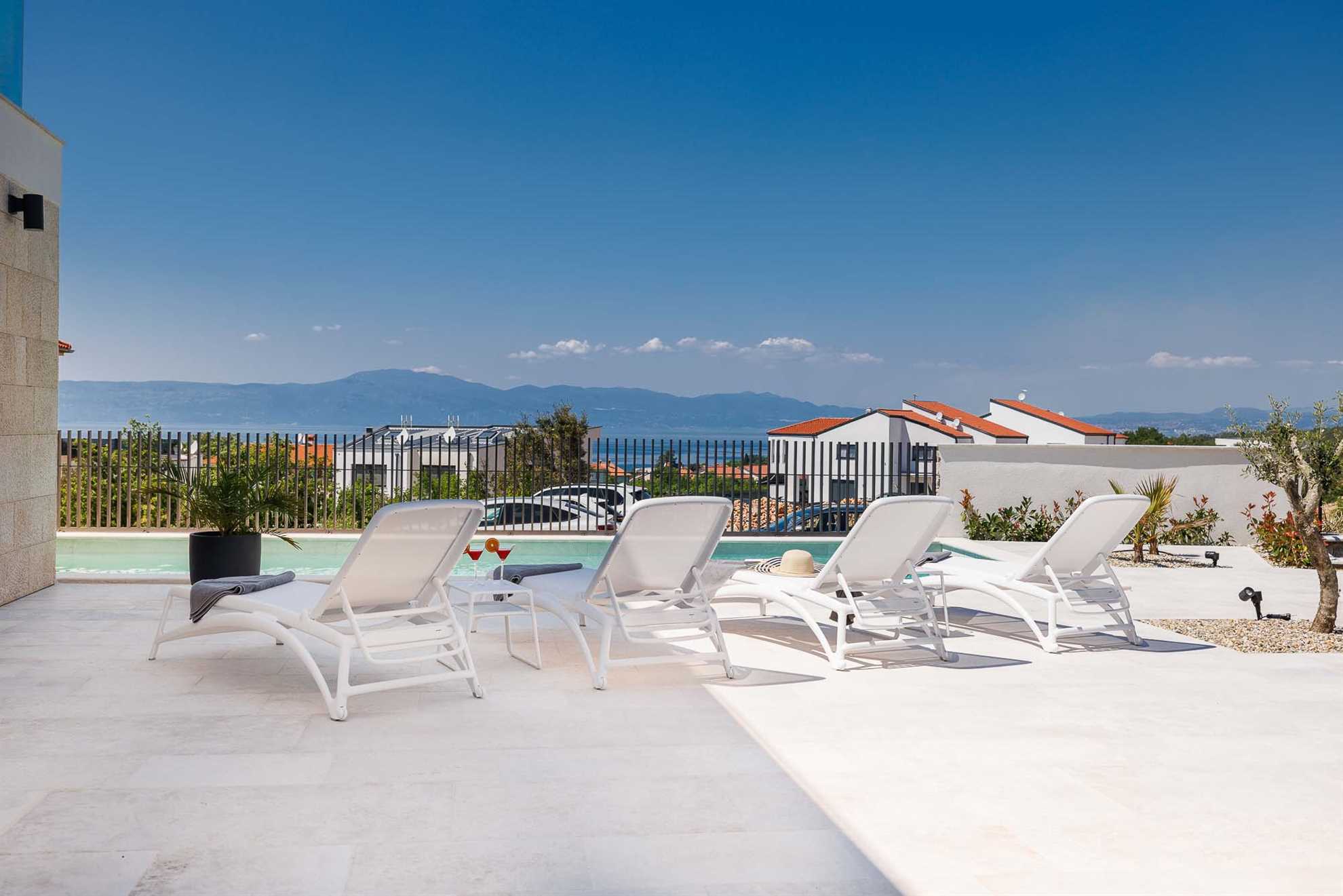 Villa AMARIS mit privatem beheiztem Pool