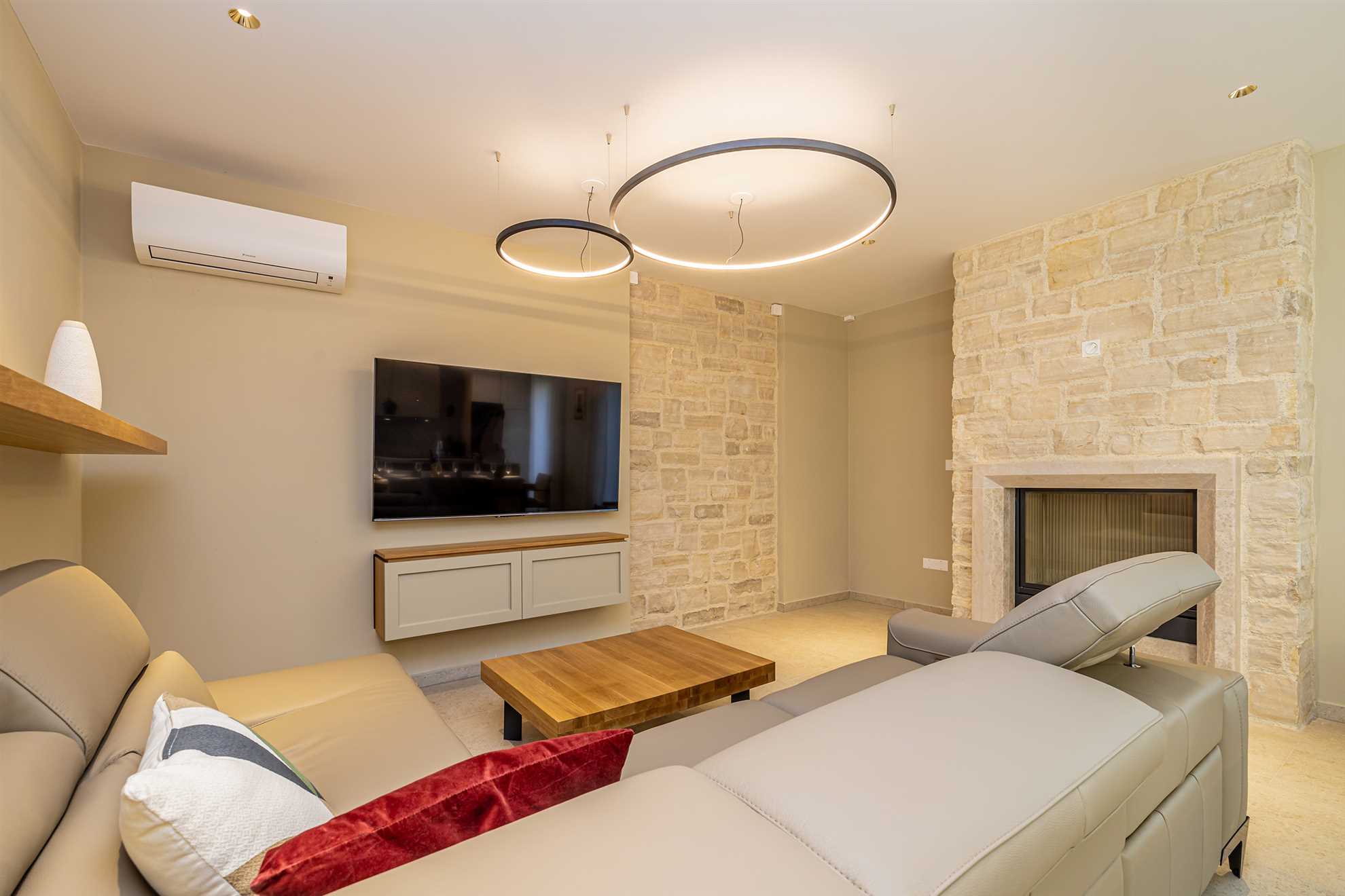 Villa LA RESIDENCE OLIVETTE mit privatem Pool und Sauna