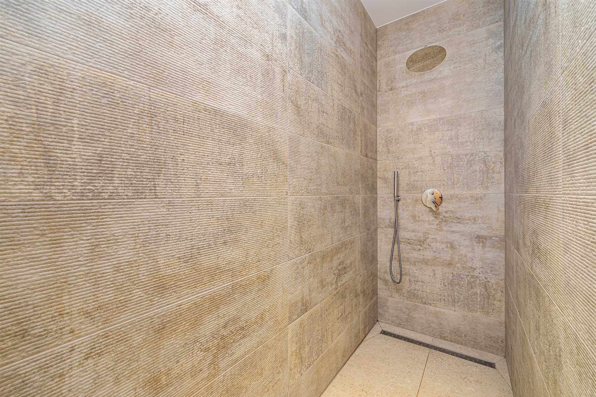 Villa LA RESIDENCE OLIVETTE mit privatem Pool und Sauna