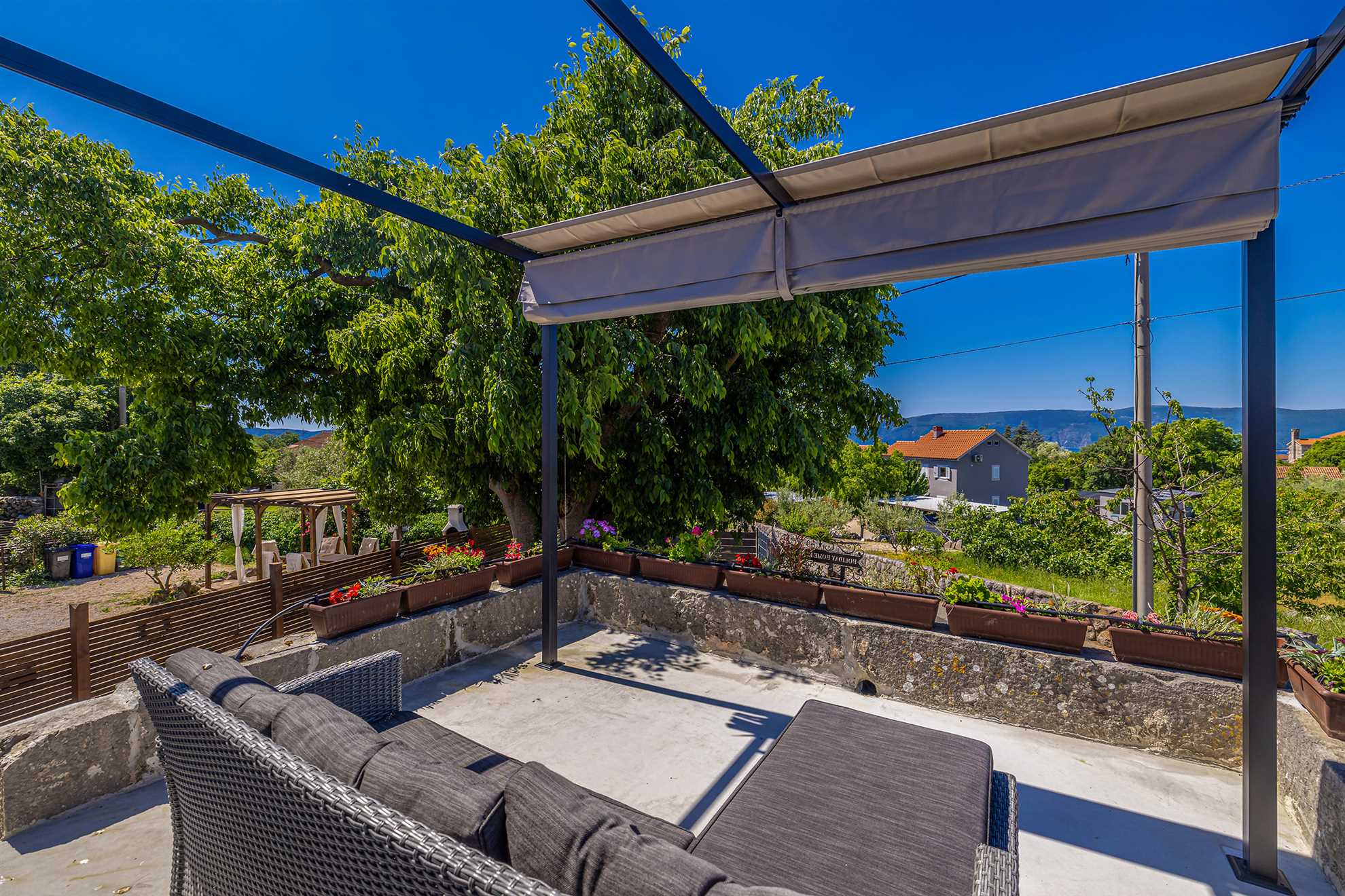 Casa vacanze KUNTENTA con piscina privata e jacuzzi