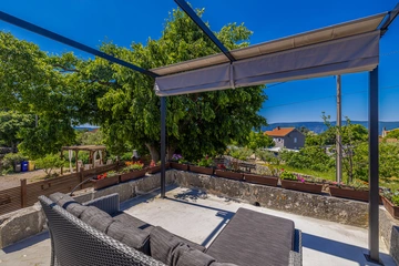 Skrbčići House with Private Pool & Jacuzzi