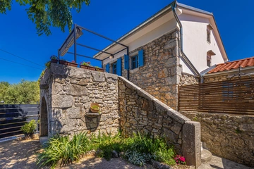 Skrbčići House with Private Pool & Jacuzzi