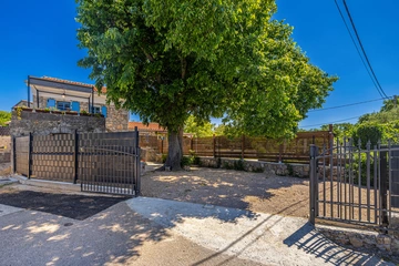 Skrbčići House with Private Pool & Jacuzzi