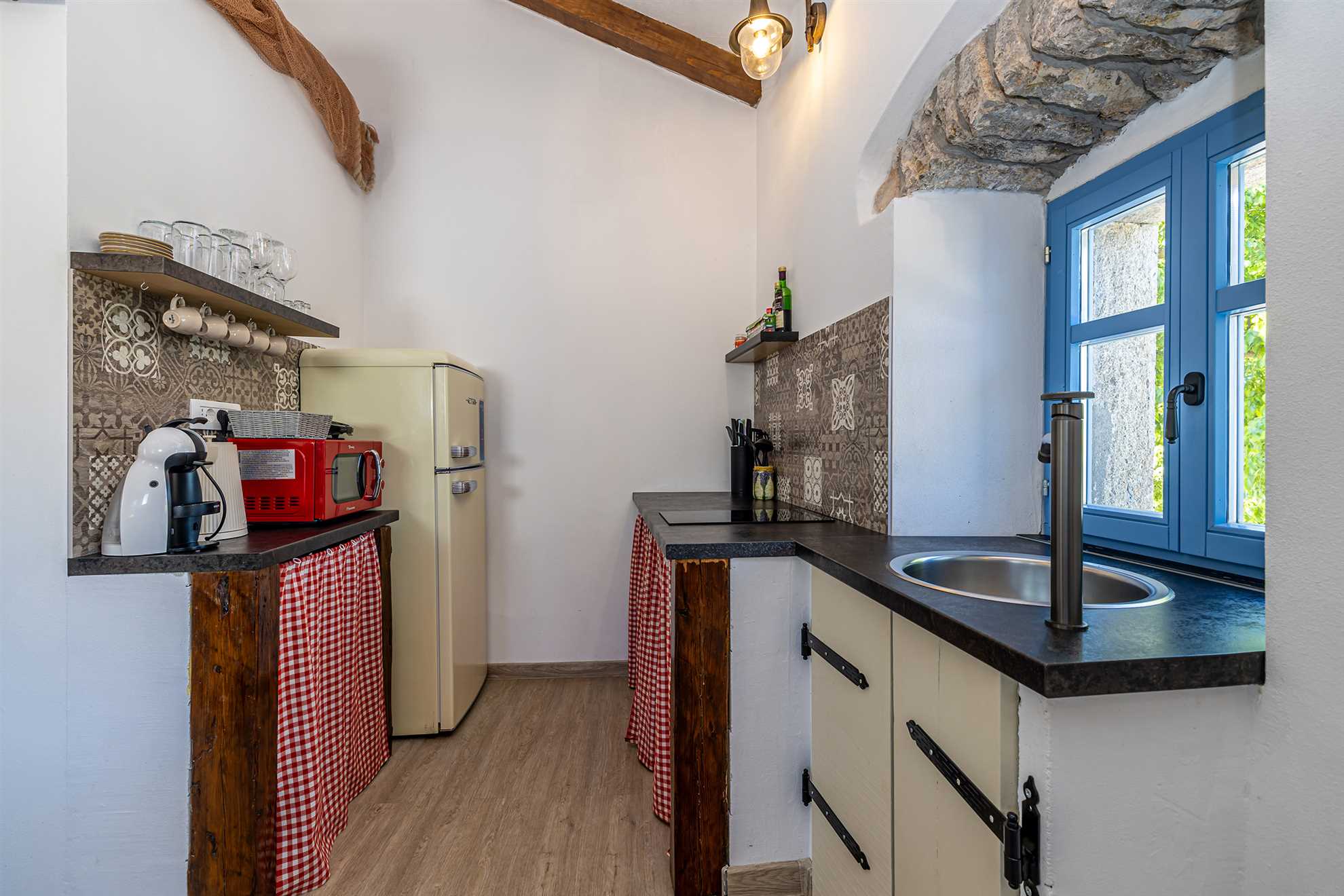 Casa vacanze KUNTENTA con piscina privata e jacuzzi