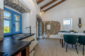 Skrbčići House with Private Pool & Jacuzzi