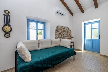 Skrbčići House with Private Pool & Jacuzzi