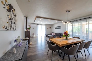 House with Private Pool in Žminj for Up to 8