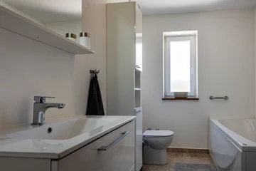 House with Private Pool in Žminj for Up to 8