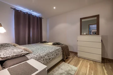 House with Private Pool in Žminj for Up to 8