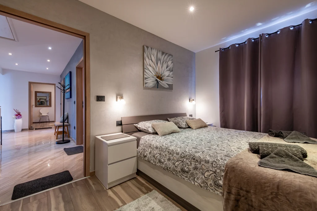 House with Private Pool in Žminj for Up to 8