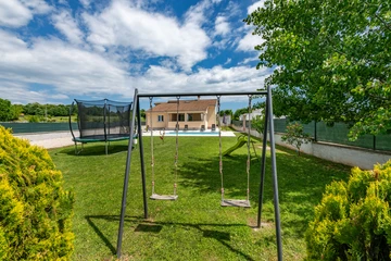 House with Private Pool in Žminj for Up to 8
