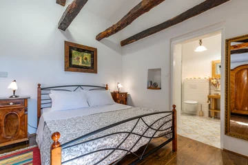 2-Bedroom House in Cerovlje with Pool