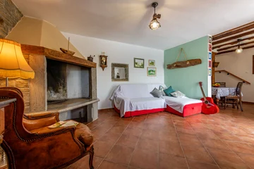 2-Bedroom House in Cerovlje with Pool