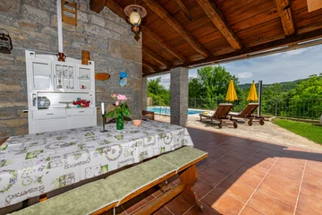 2-Bedroom House in Cerovlje with Pool