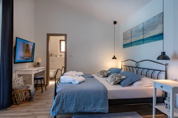 2-Bedroom House with Heated Pool in Labin