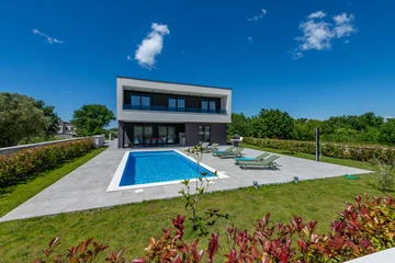 4-Bedroom Villa in Šišan for Up to 8 Guests