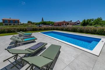 4-Bedroom Villa in Šišan for Up to 8 Guests