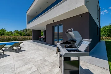 4-Bedroom Villa in Šišan for Up to 8 Guests