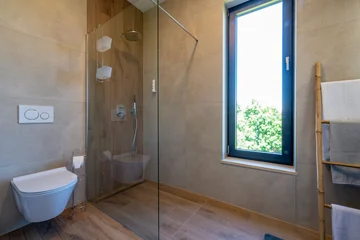 4-Bedroom Villa in Šišan for Up to 8 Guests