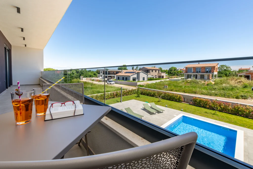 4-Bedroom Villa in Šišan for Up to 8 Guests