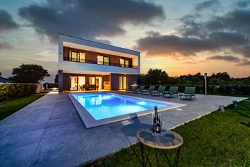 4-Bedroom Villa in Šišan for Up to 8 Guests