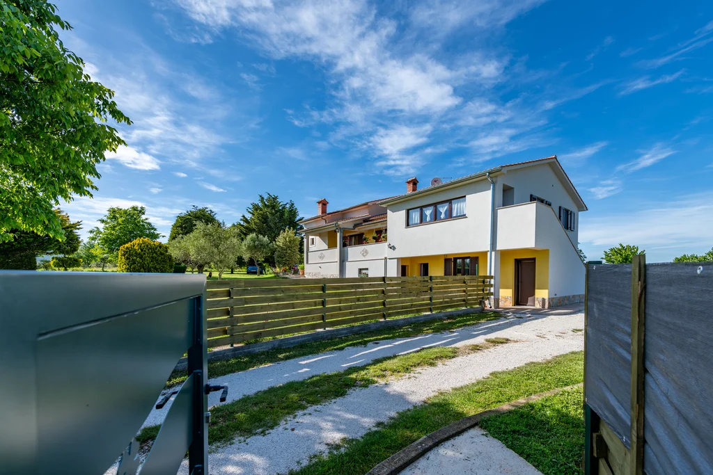 Apartment in Pazin with Private Garden