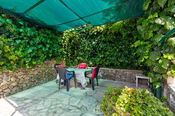 Selce Apartment with Sea-View Balcony for 5 Guests