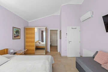 4-Bedroom Villa with Pool in Kaštelir